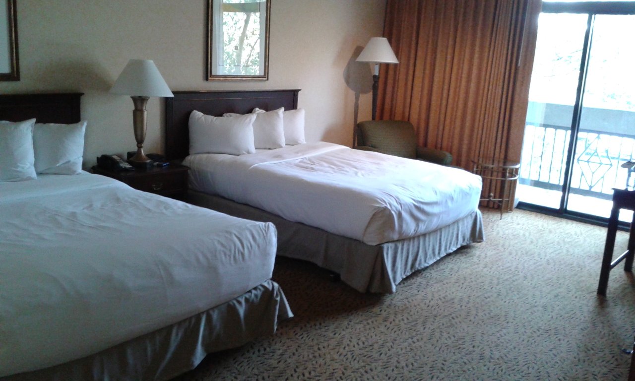 blog/cfd4-doubletree-hotel-room.jpg