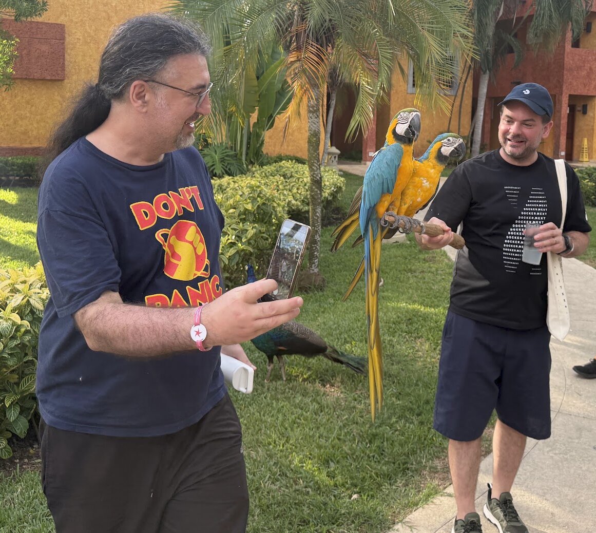 docker-captains-summit-mexico-metin-someone-parrots.jpg