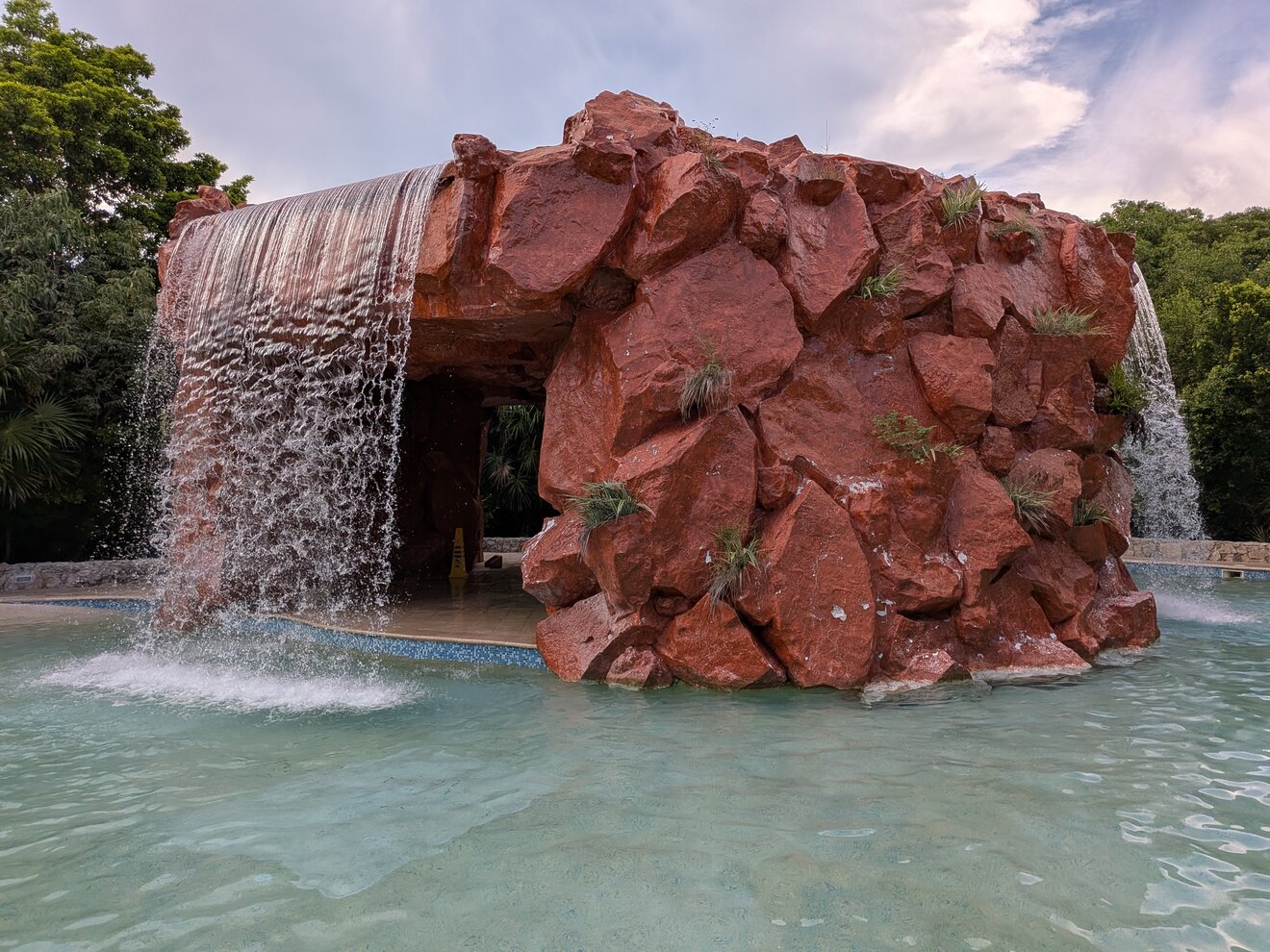 docker-captains-summit-mexico-waterfall.jpg